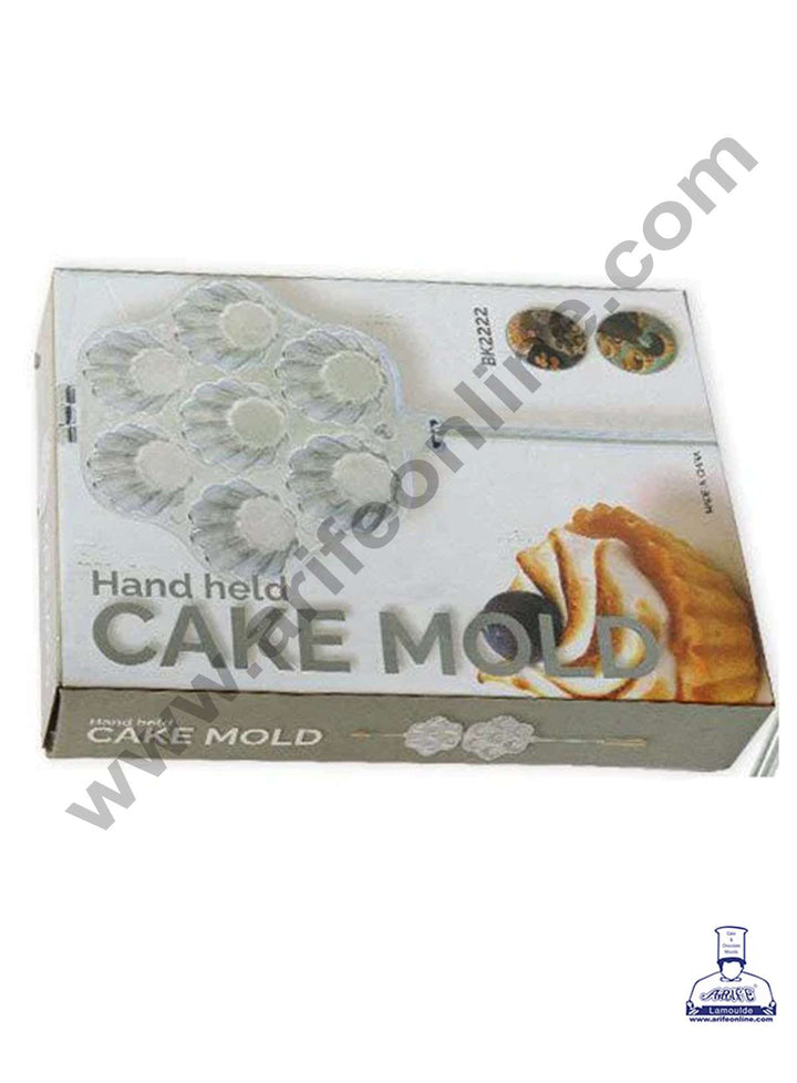 CAKE DECOR™ 7 Cavity Hand Held Mini Cake Mold BK2222