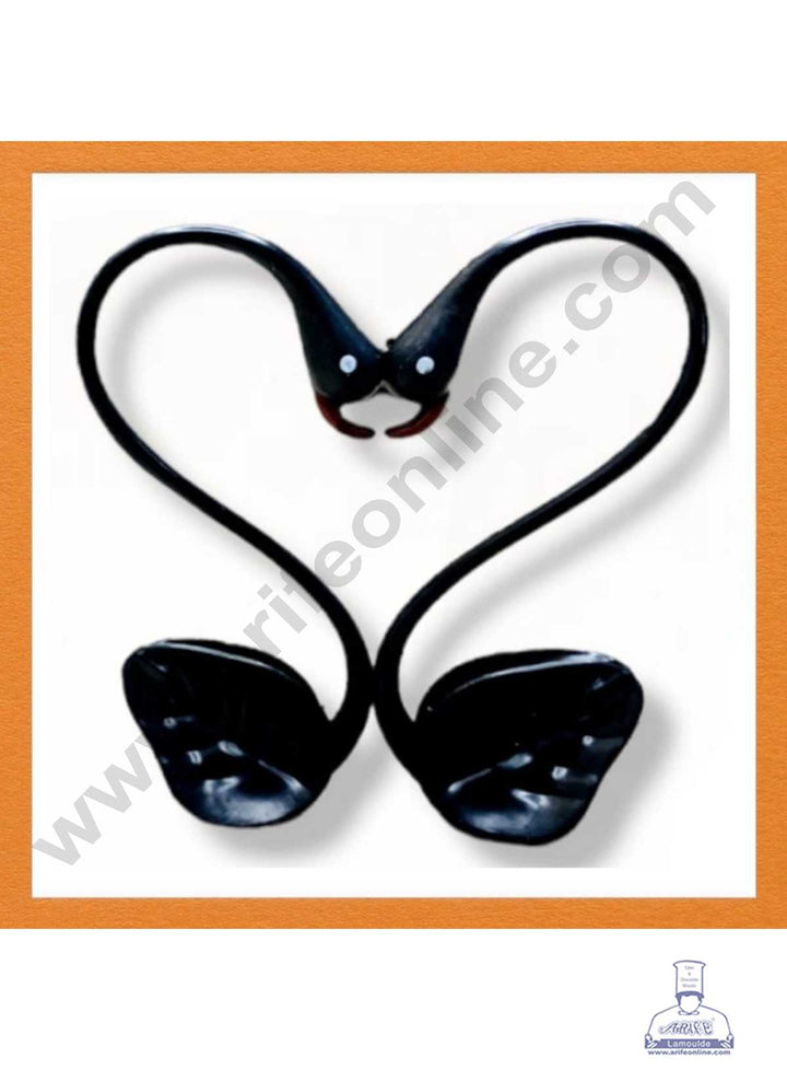 CAKE DECOR™ 1 Pieces Black Swan Heart Toys Cake Topper (SBAC-409)