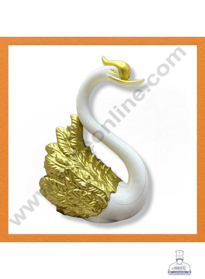 CAKE DECOR™ 1 Pieces Gold Wings Swan Toys Cake Topper (SB-T-CJ004)