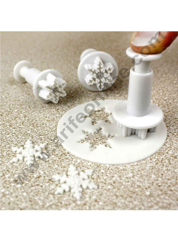 Cake Decor 3pcs  Mini Snowflakes Plunger  Cutters Fondant Tool